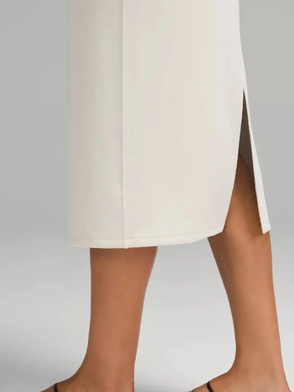 Lululemon - Softstreme High-Rise Midi Skirt in color bone, Size 2